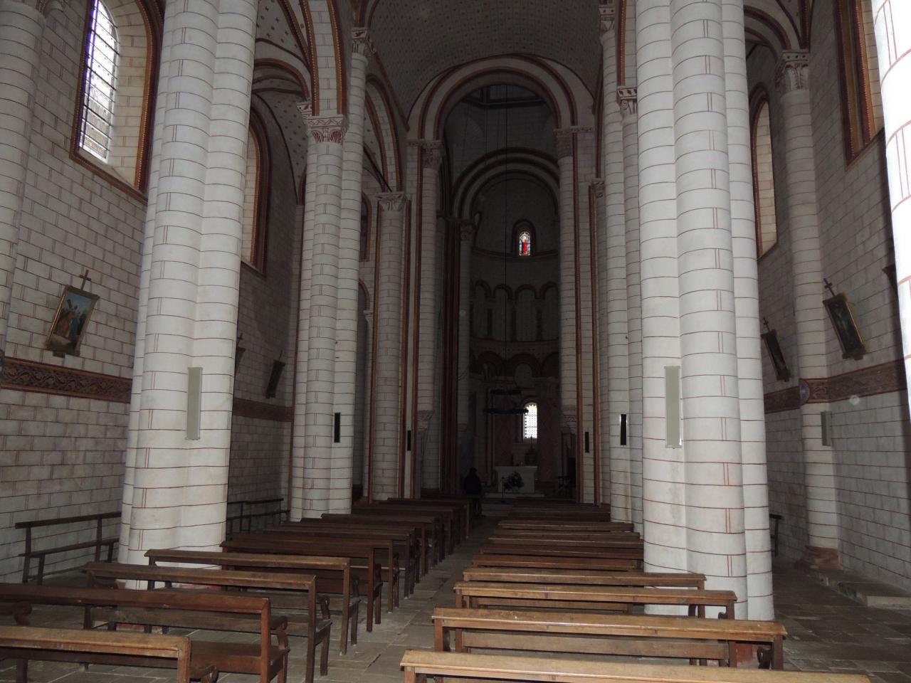 20151129_Chauvigny Interieur église St Pierre (1)