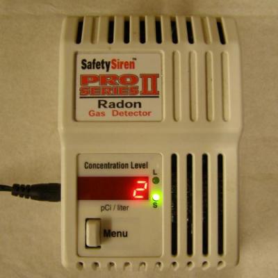 Radon gas détector